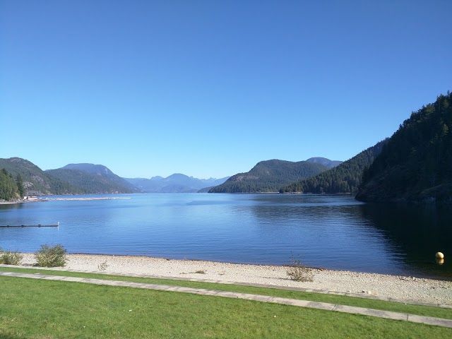 Mowat Bay Park