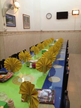 Mount Everest Halal Restaurant