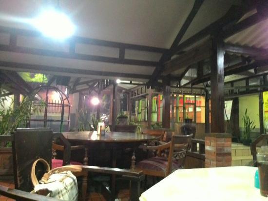 Rumah Makan Daun Pisang