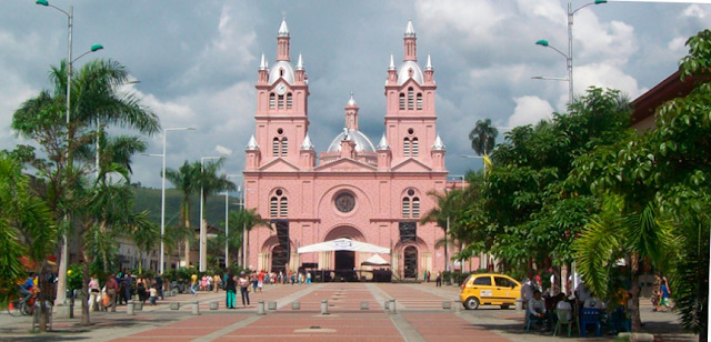 Basilica Del Senor de los Milagros