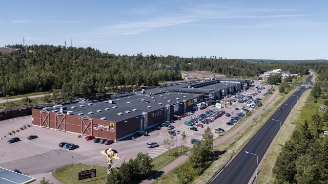 Maxinge Shopping Centre