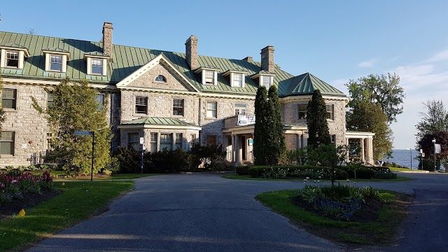 Stewart Hall Art Gallery