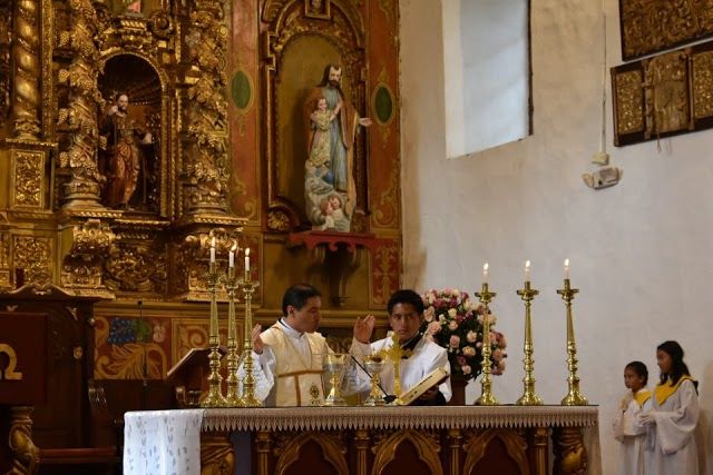 Iglesia Catolica Santiago Apostol de Puembo