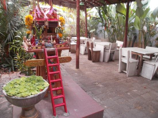 Farang Bar