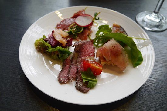 Buffet Restaurant a Coeurouvert