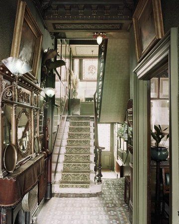 18 Stafford Terrace