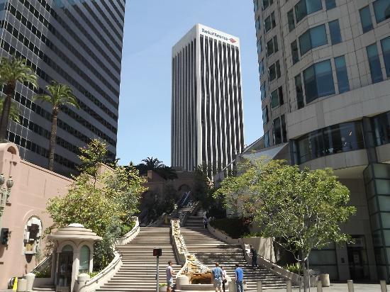 Bunker Hill Steps