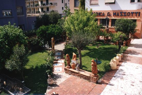 Giuseppe Mazzotti Manifattura Ceramiche