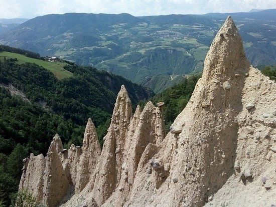 Pyramidenweg von Steinegg