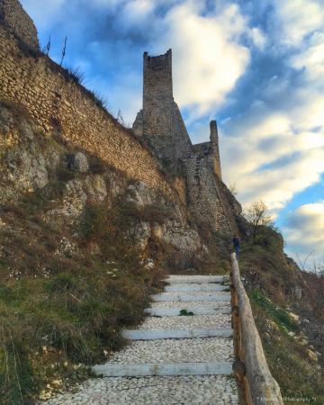 Torre Piccolomini
