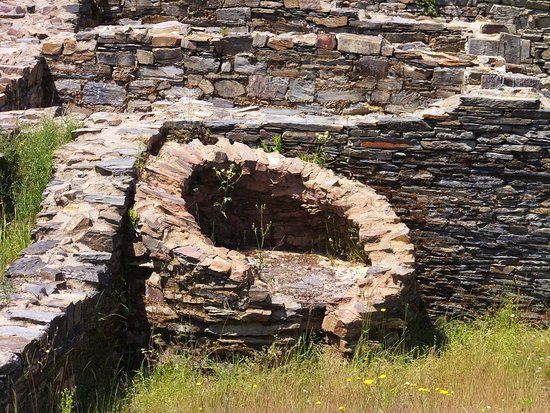 Museo y Castro Chaosamartin
