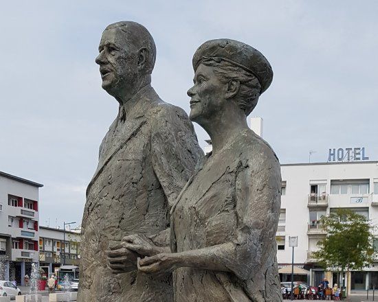 Monument Yvonne et Charles De Gaulle