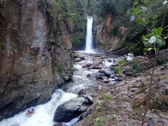 Cascada Las Damas
