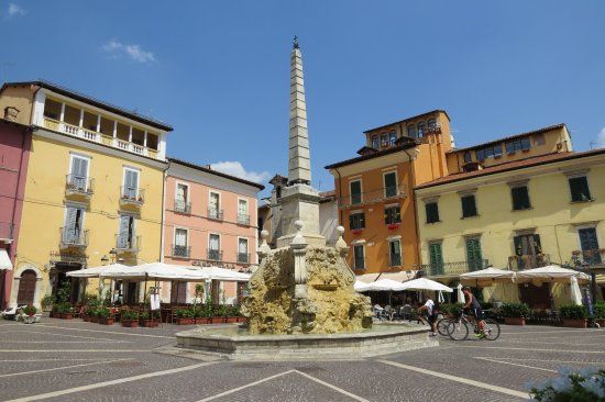 Piazza Obelisco