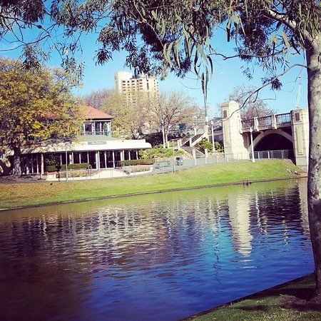 Jolleys Boathouse Restaurant