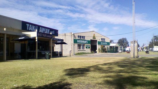 Bairnsdales Just For Lunch