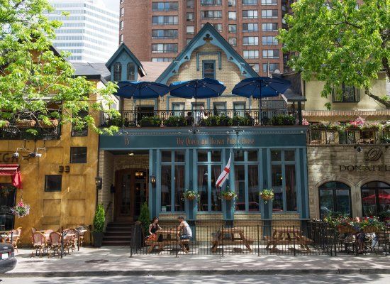 The Queen and Beaver Public House