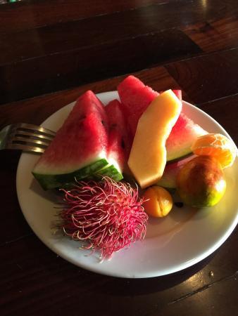 Moon Glow Bar & Grill