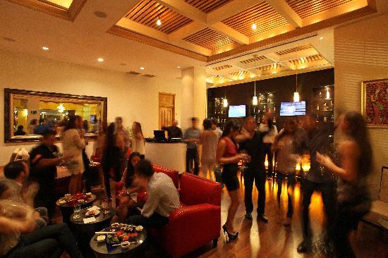 Nau Lounge Bar