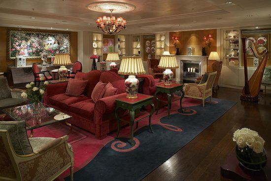 The Rose Lounge