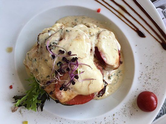 Roxane Cafe & Grill