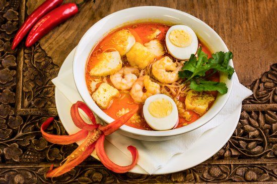 Bugis Street at Copthorne Tara Hotel