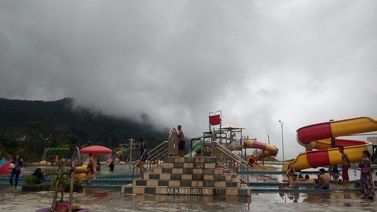 D'Qiano Hot Spring Waterpark