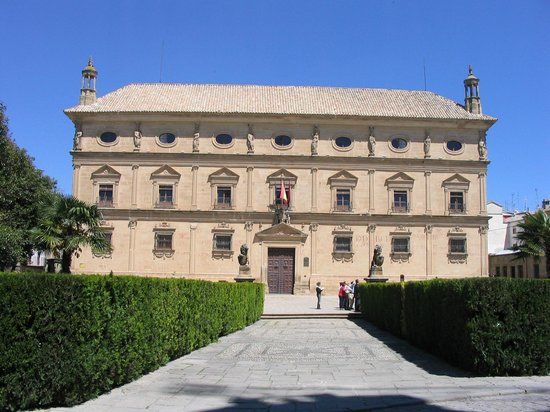 Plaza Vazquez de Molina