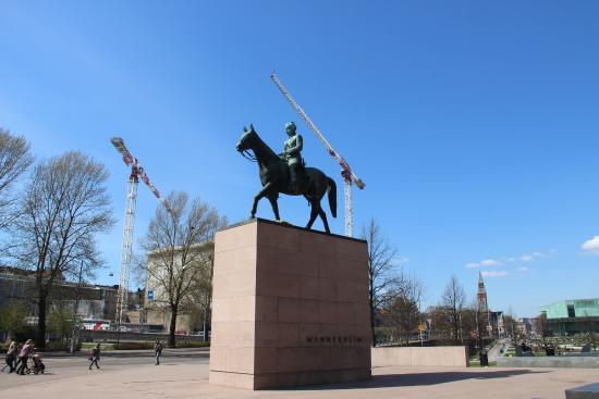 Equestrian statue of Marshal Mannerheim
