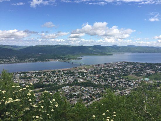 Sugarloaf Provincial Park