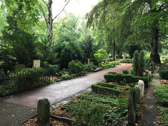 Marlene Dietrich Burial Site