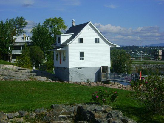 Musee de la Petite Maison Blanche