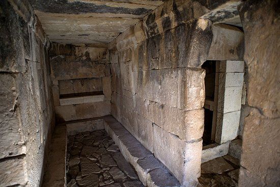 Centro de Interpretación y Cámara Sepulcral de Toya