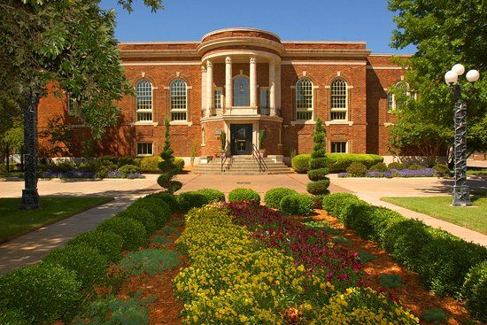 The Kemp Center for the Arts