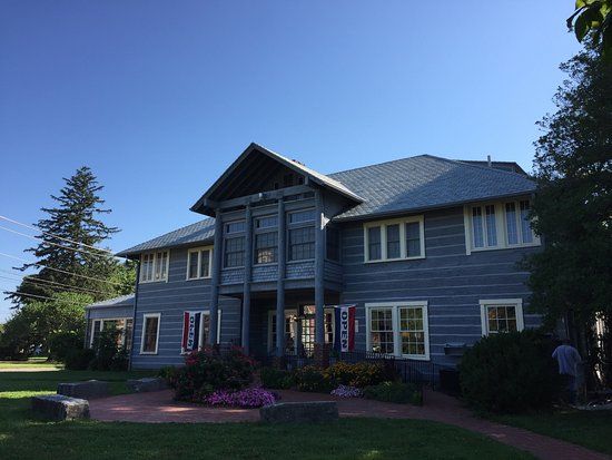 Log House Craft Gallery