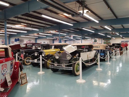 J&R Vintage Auto Museum