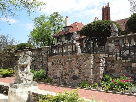 Cranbrook House and Gardens