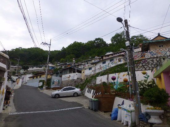 Sinsedong Mural Village