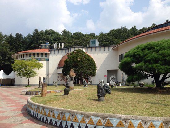 Museo de Arte Original de África