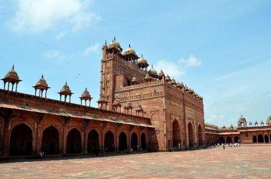 Buland Darwaza