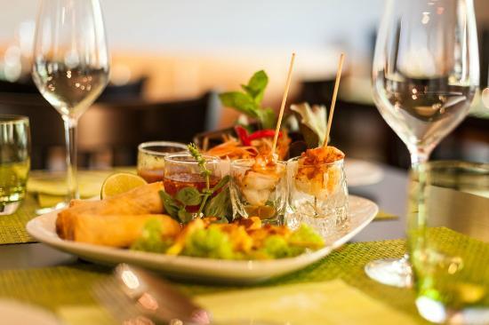 Vees Bistro