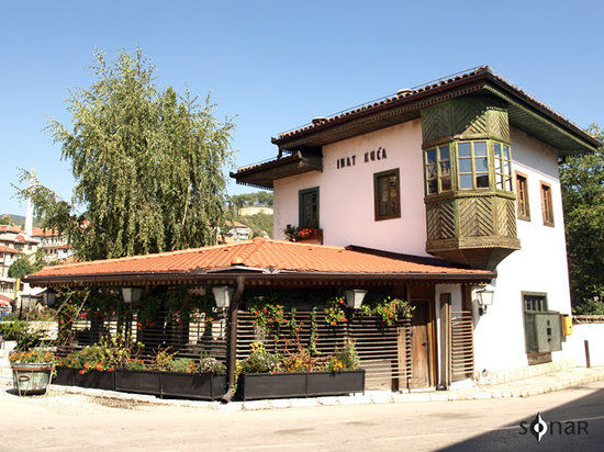 Inat Kuca