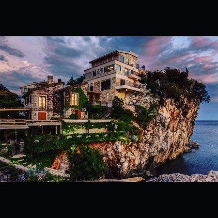 Blanche Restaurant