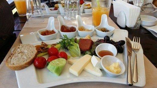Vati Cafe Bistro