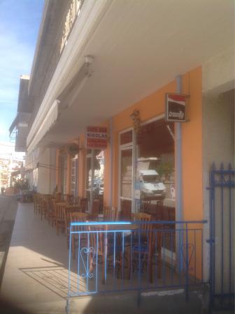 Nikolas Cafe-Bar