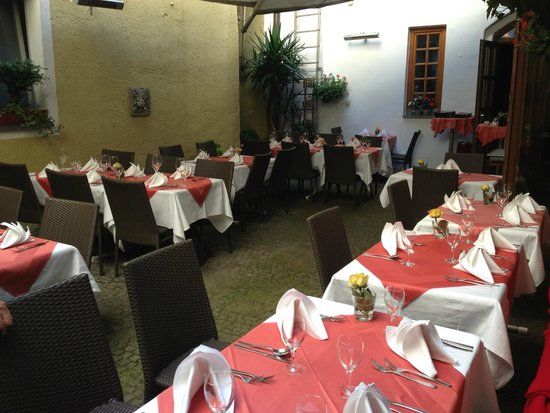Osteria Luna Rossa