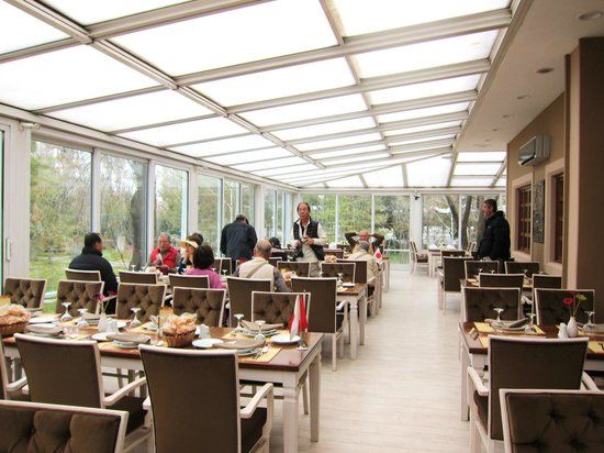 Ağaçlı Restoran