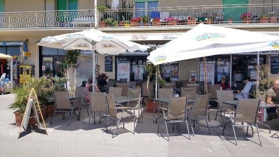 Life Cafe'