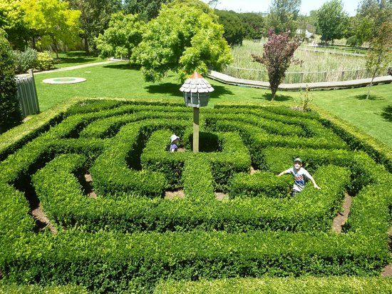 Boneo Maze & Mini Golf