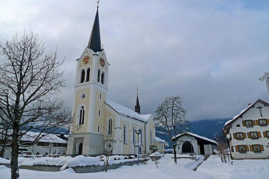 Pfarrkirche Maria Opferung Riezlern
